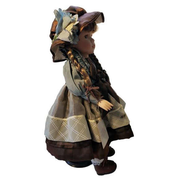 Porcelain Doll  - Picture 11 of 14